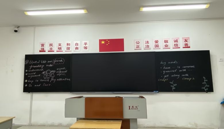 杨雪.jpg 杨雪.jpg